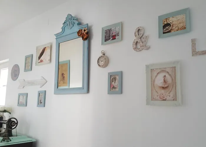 Joe & Vera\'S Vintage